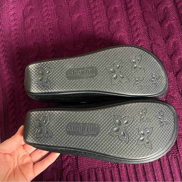 Alegria Tile Me More Black Leather Kendra T-Strap Sandals Size 40 Size 9.5/10 - Picture 10 of 13